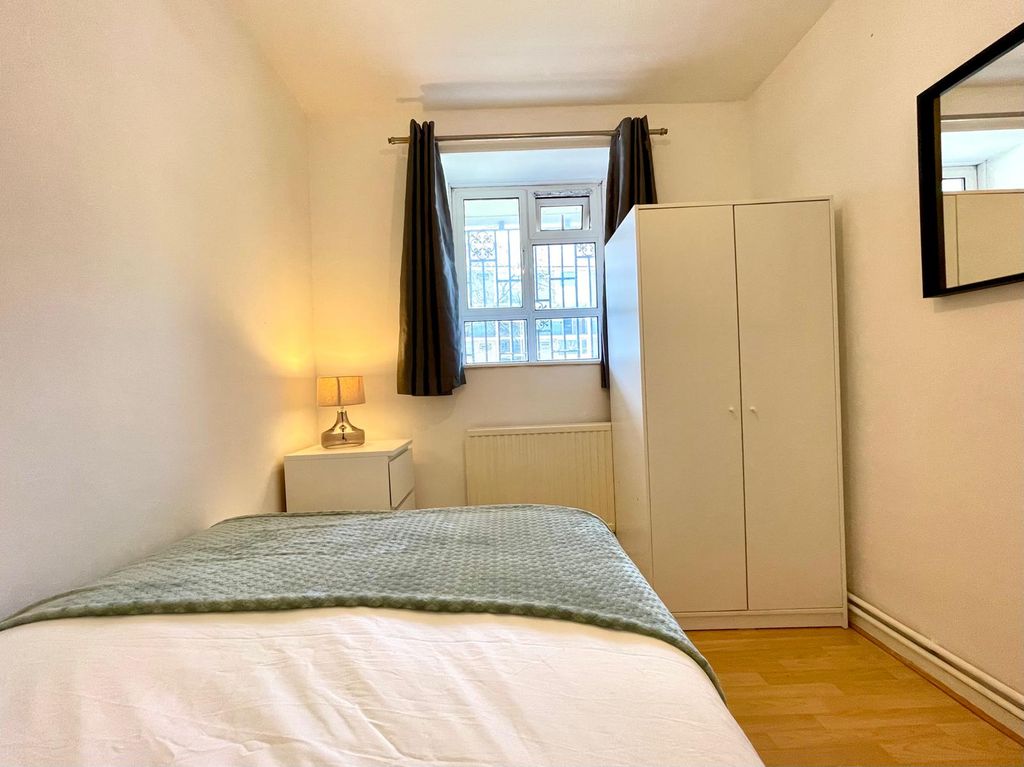 Property photo 2 of 3