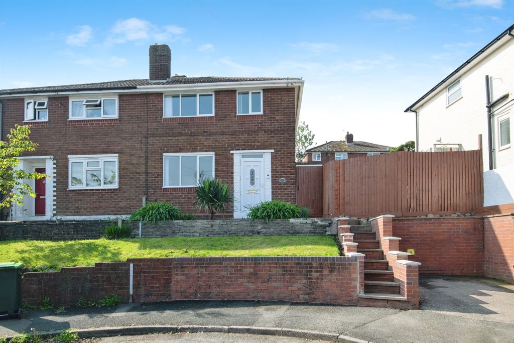 Property photo 1 of 16