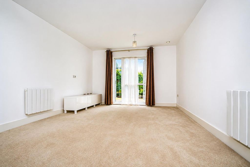 Property photo 2 of 11 6.Png