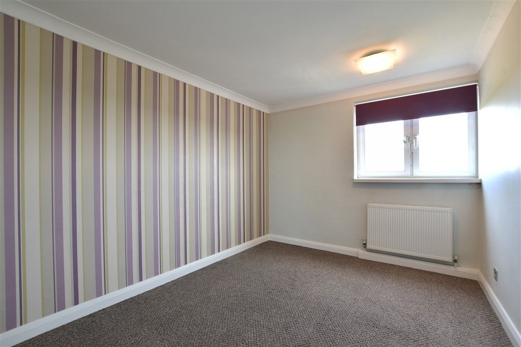 Property photo 1 of 9 Bedroom 1