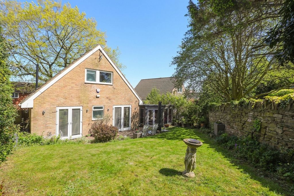 Property photo 2 of 24