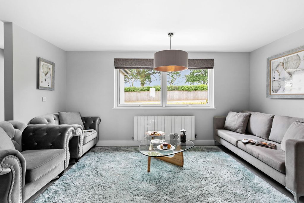 Property photo 2 of 48