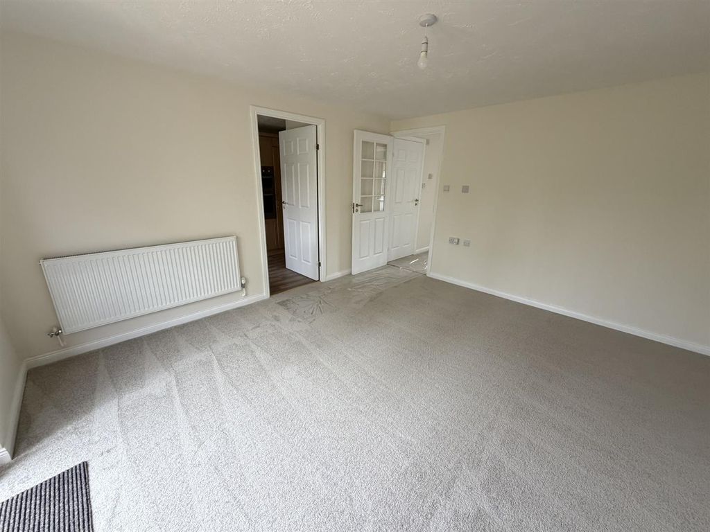 Property photo 3 of 9 Img_2537.Jpeg