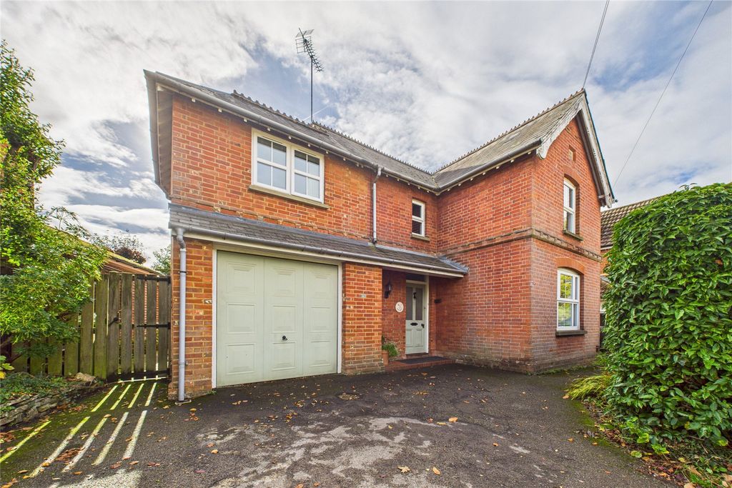 Property photo 2 of 13 Picture No. 35