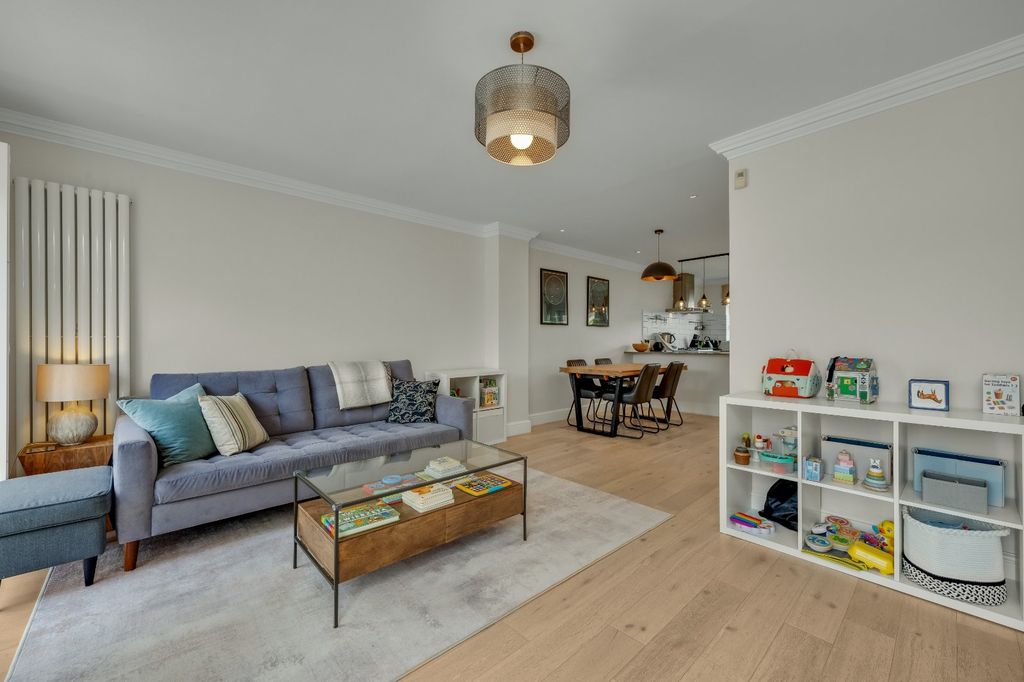 Property photo 3 of 19 Reception Room