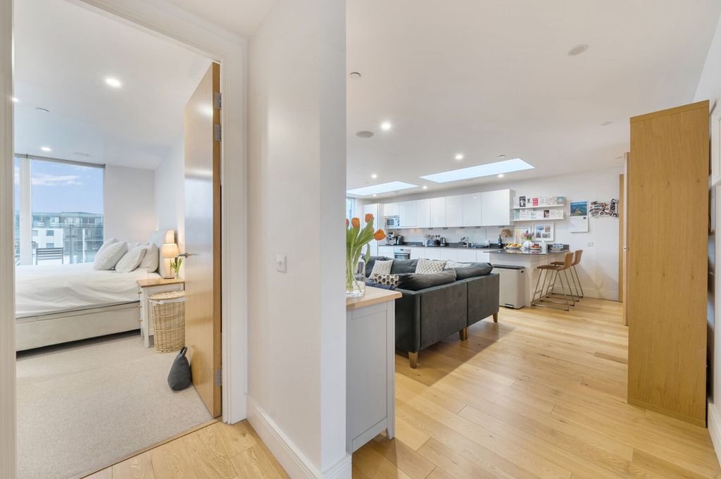 Property photo 3 of 22