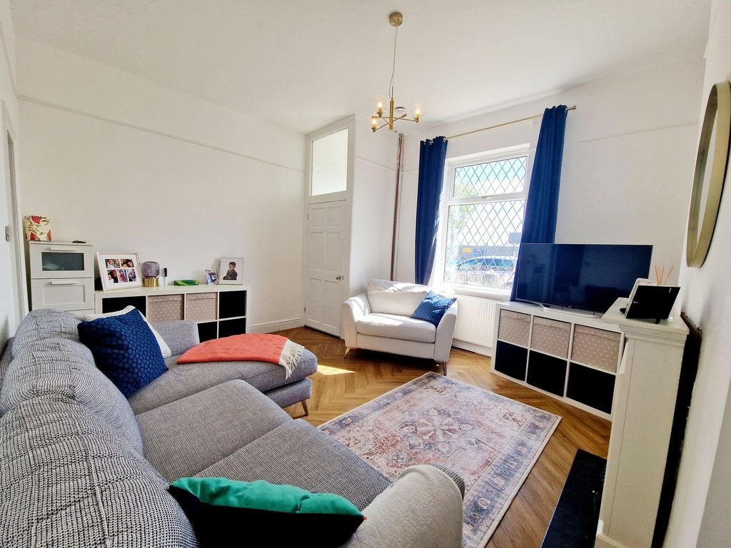 Property photo 3 of 15