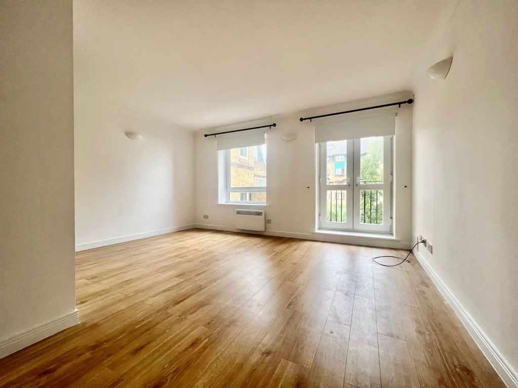 Property photo 2 of 9 2541353
