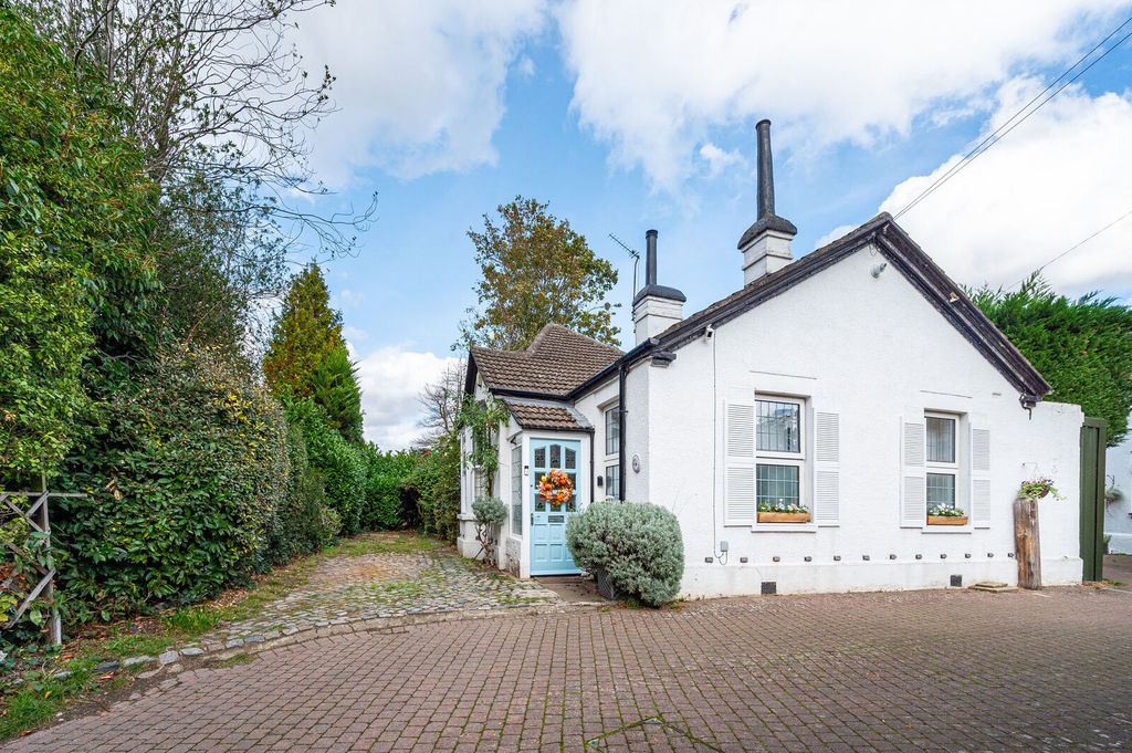 Property photo 1 of 29
