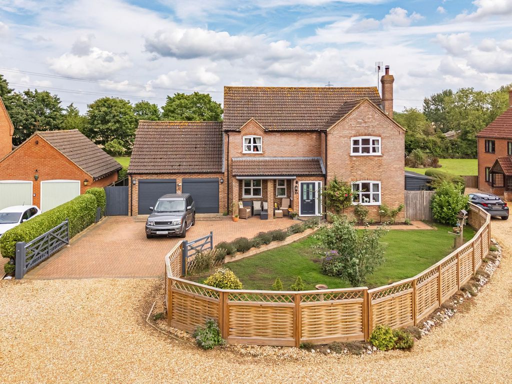 Property photo 1 of 31