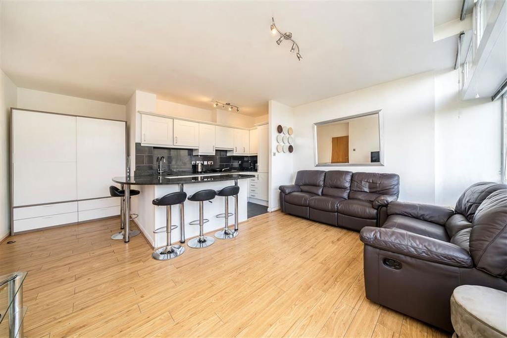 Property photo 3 of 6