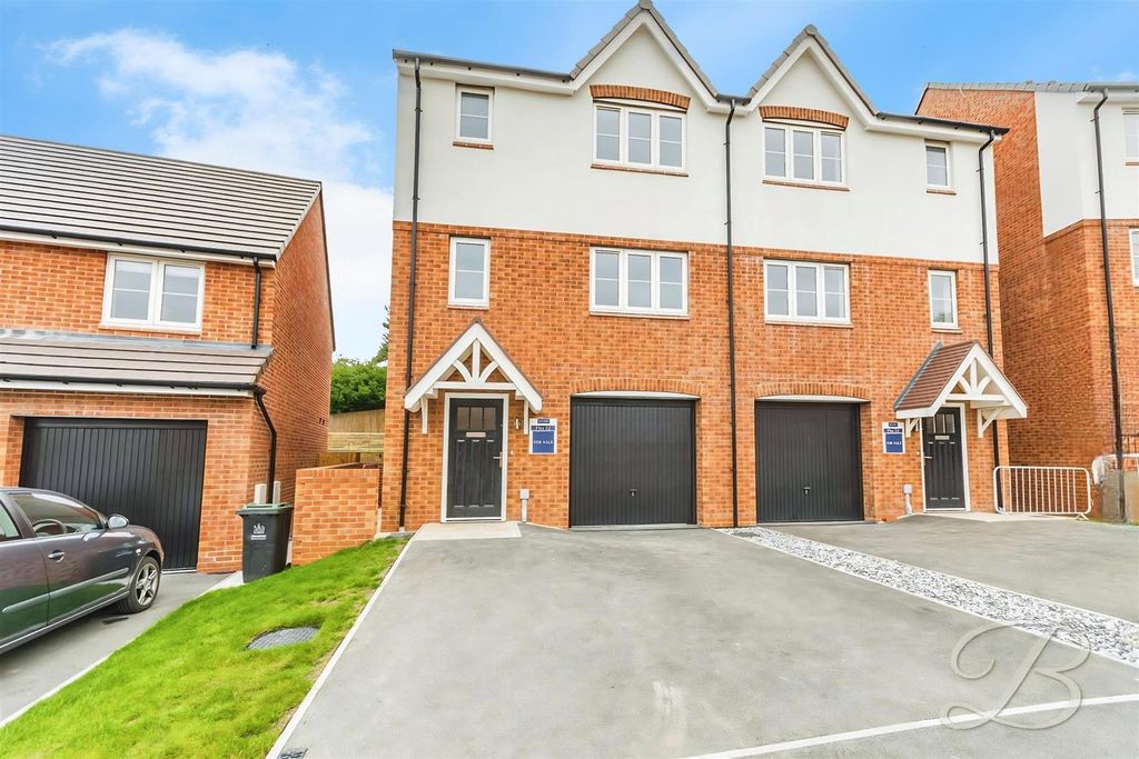 Property photo 1 of 23 User_Edited_Photo-586Bb979_User-Edited-F74F8873-A4