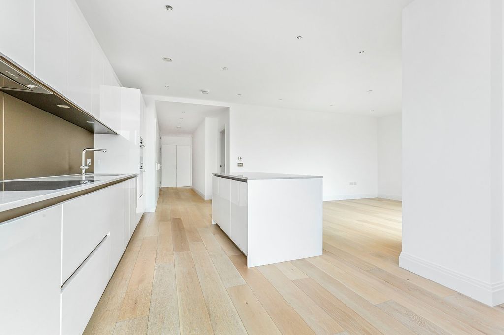 Property photo 2 of 10 Picture No. 05