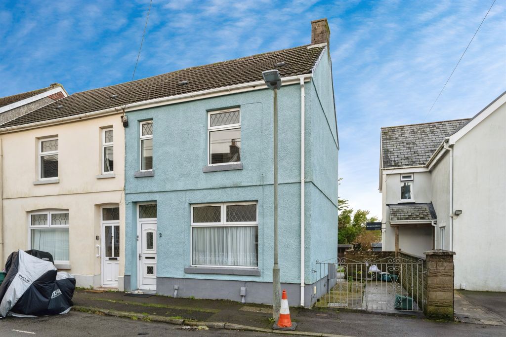 Property photo 1 of 20