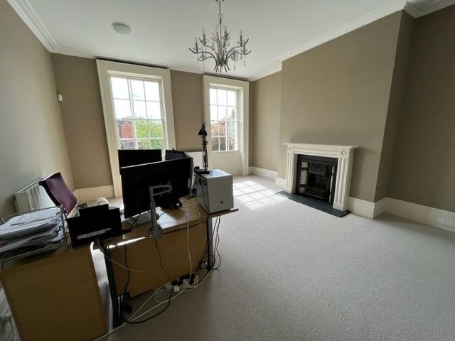 Property photo 2 of 3