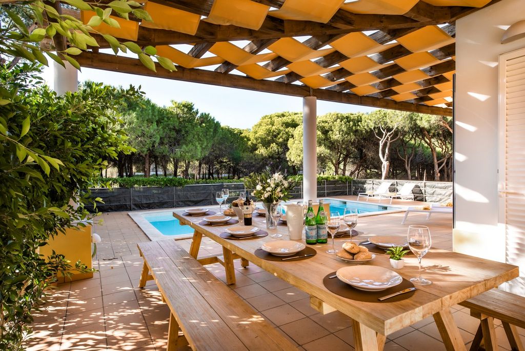 Property photo 3 of 25