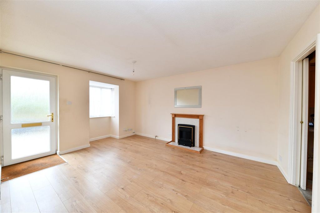 Property photo 2 of 10 Dsc_9074.Jpg