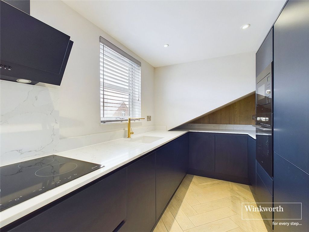 Property photo 2 of 10 Picture No. 35