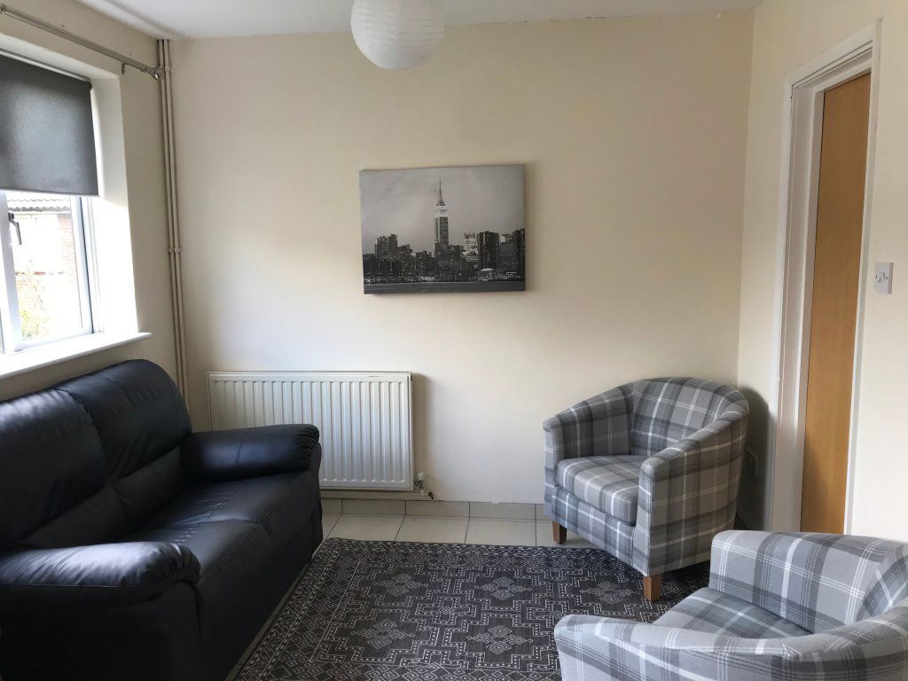 Property photo 2 of 26