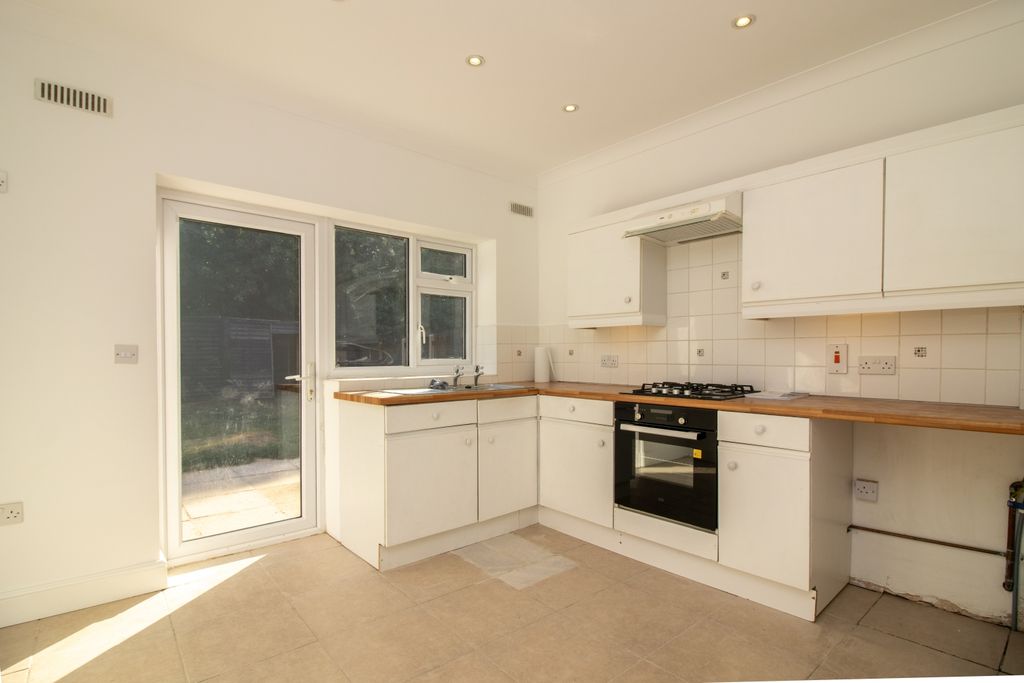 Property photo 2 of 14 Img_5273