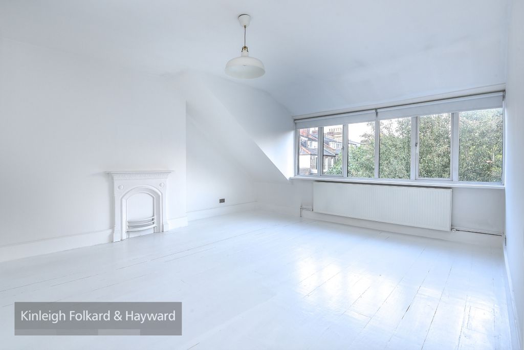 Property photo 3 of 6 369751 (1)Wm