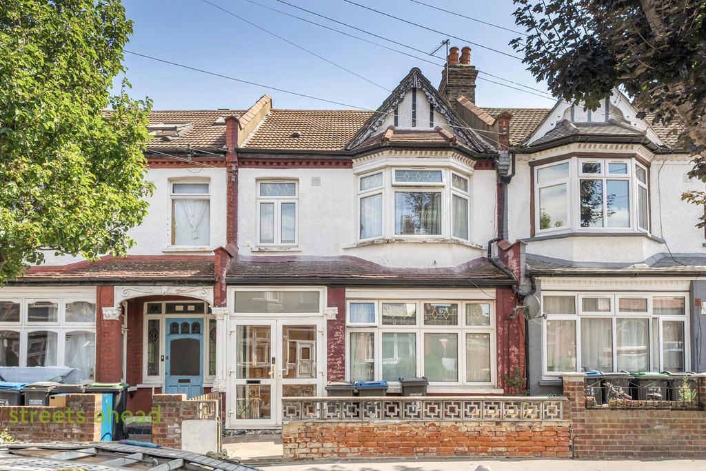 Property photo 1 of 17 322c4488-E267-493...