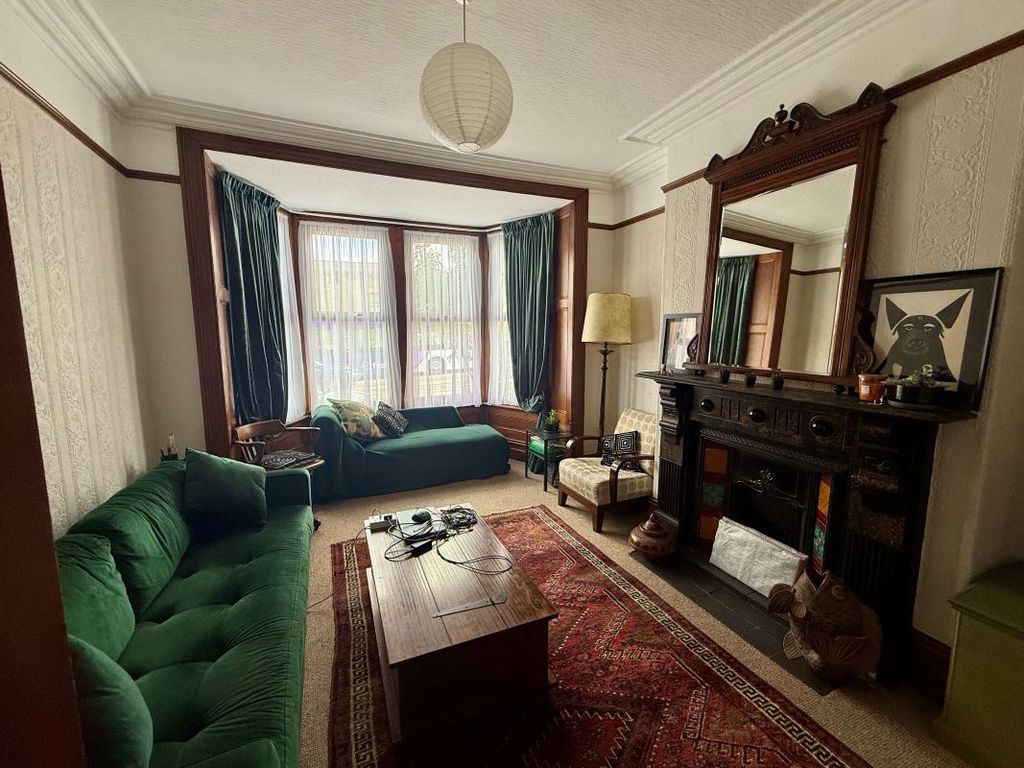 Property photo 3 of 10 Image 3