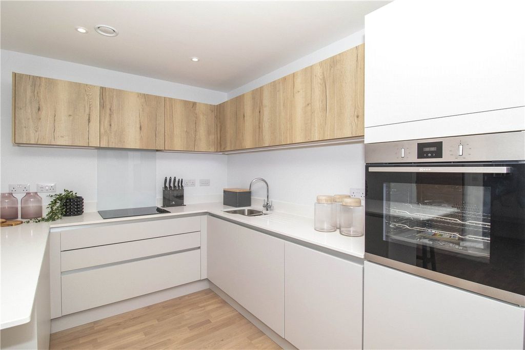 Property photo 2 of 3 Picture No. 02