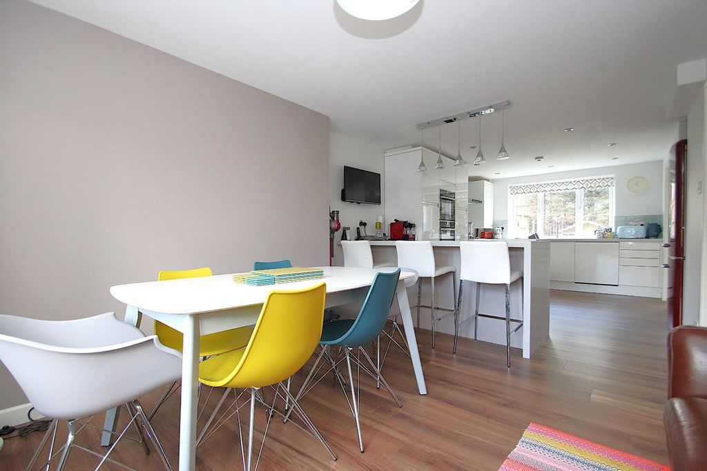 Property photo 2 of 16 Img_7329.Jpg