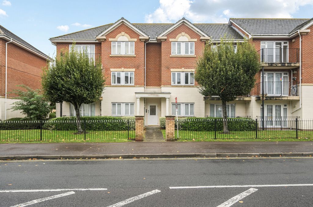 Property photo 1 of 11 1362878-22-68Dfe5...