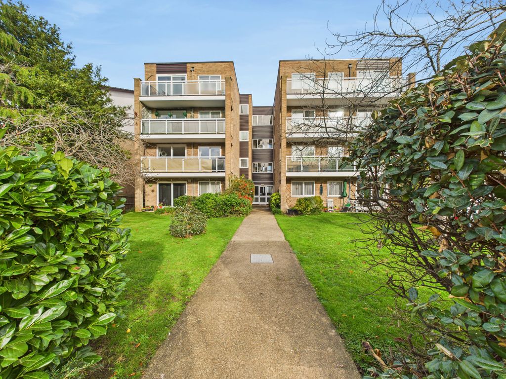 Property photo 1 of 9