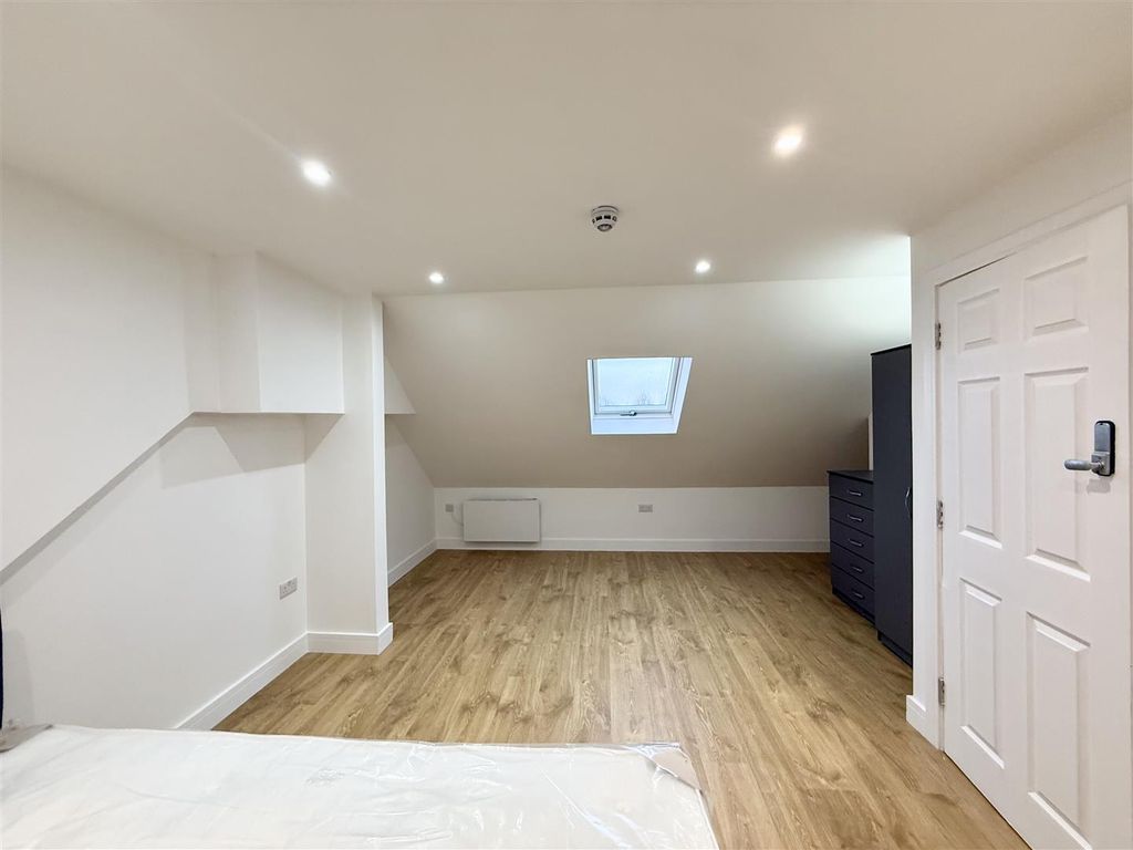 Property photo 3 of 11 Img_2333.Jpeg