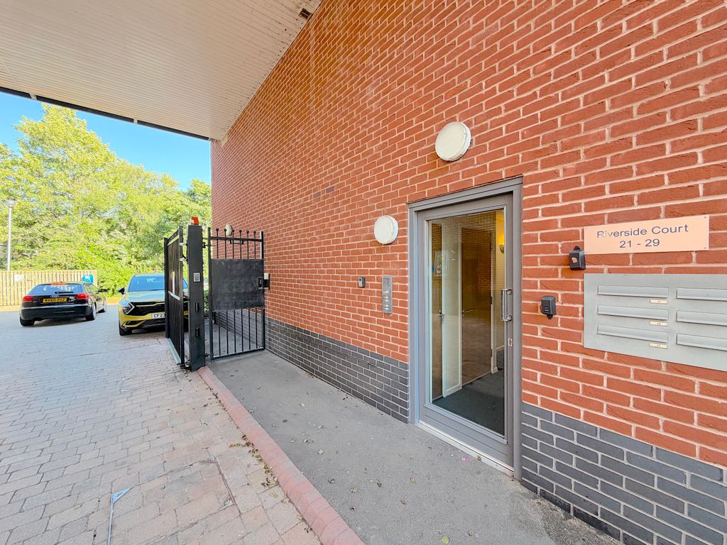 Property photo 3 of 13