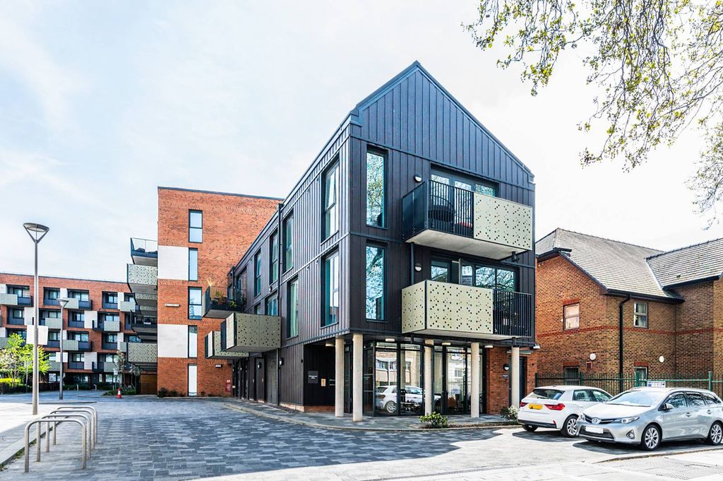 Property photo 3 of 15