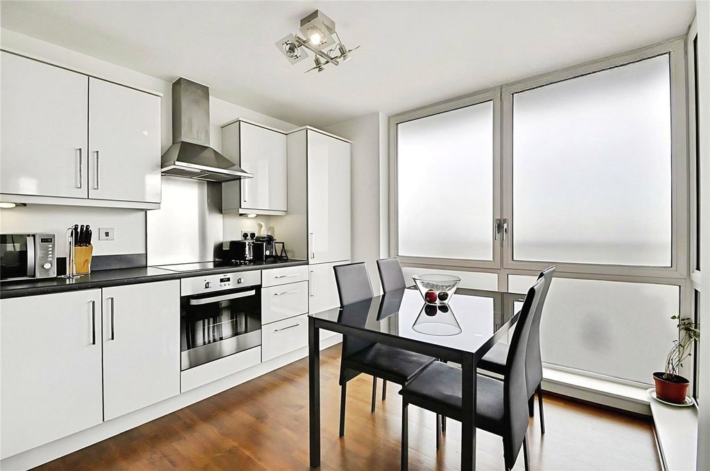 Property photo 3 of 9 Picture No. 13