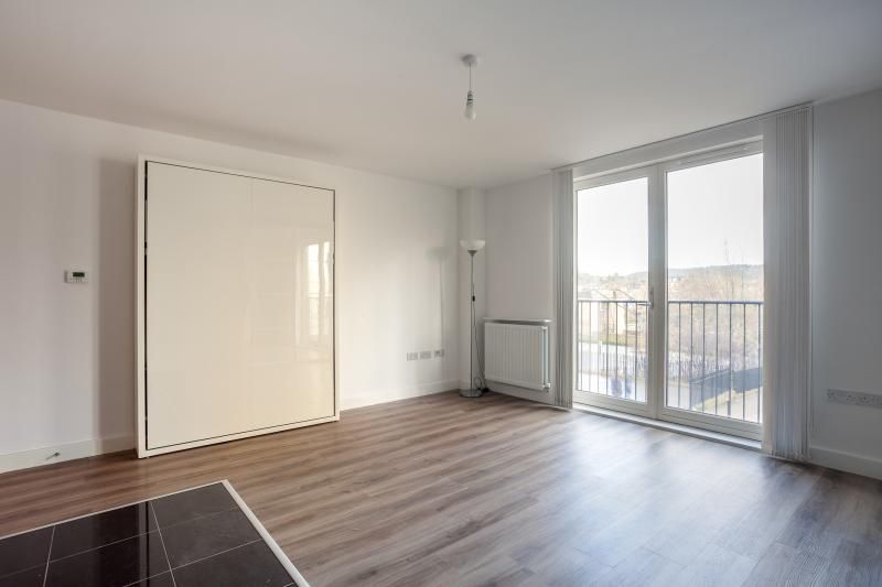 Property photo 3 of 5