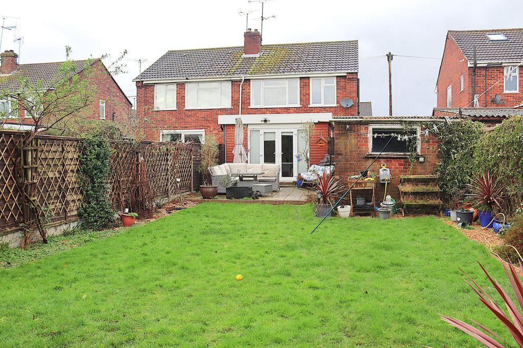 Property photo 2 of 14