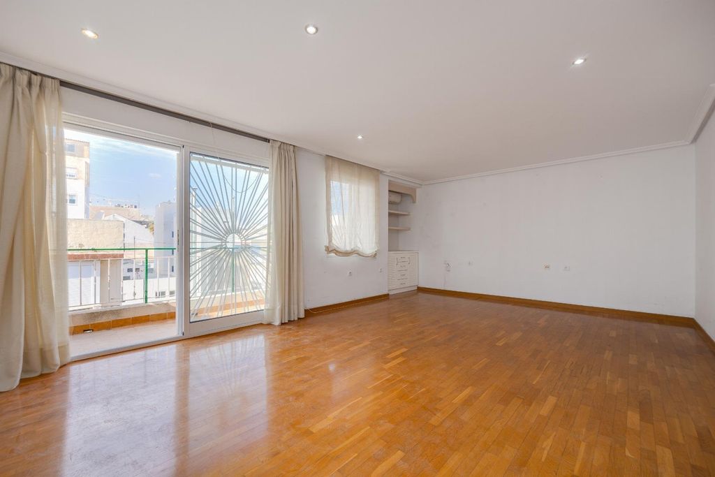 Property photo 1 of 38