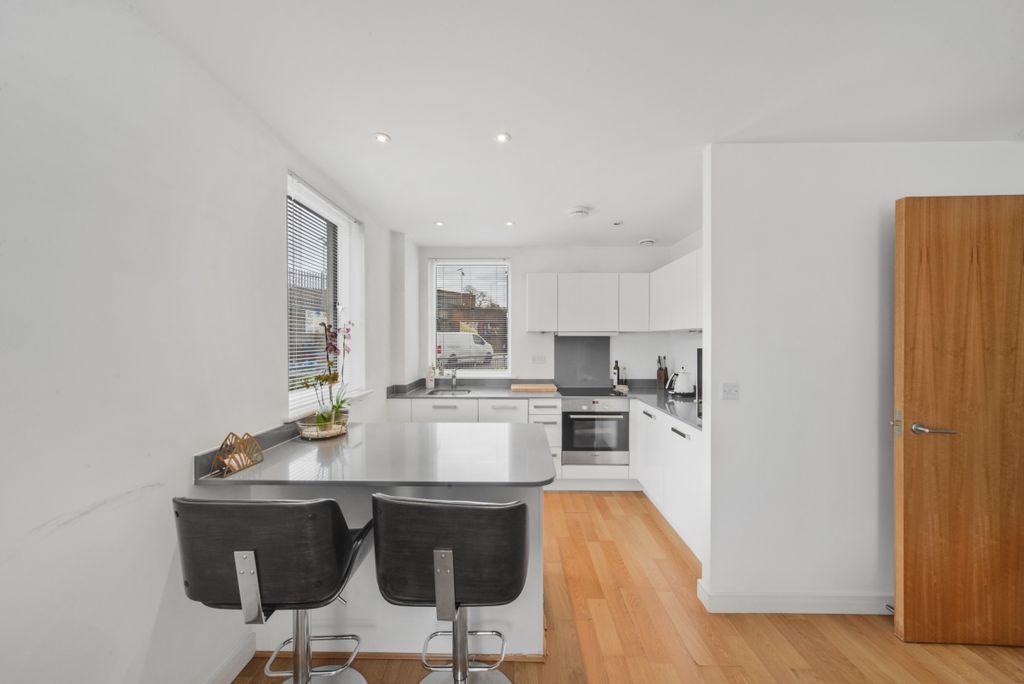 Property photo 2 of 13 Dsc_2226_High