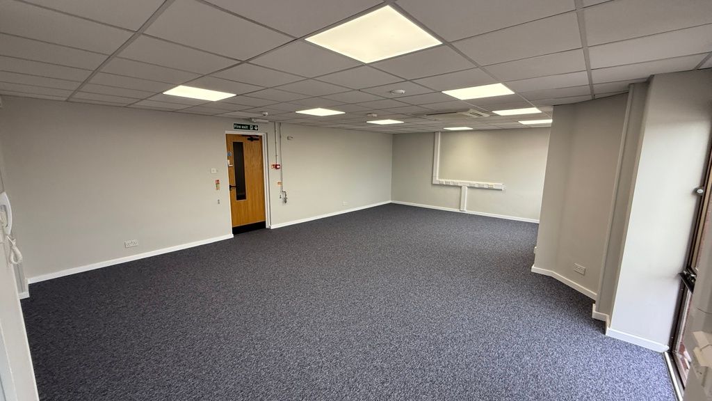 Property photo 3 of 5 Photo 23