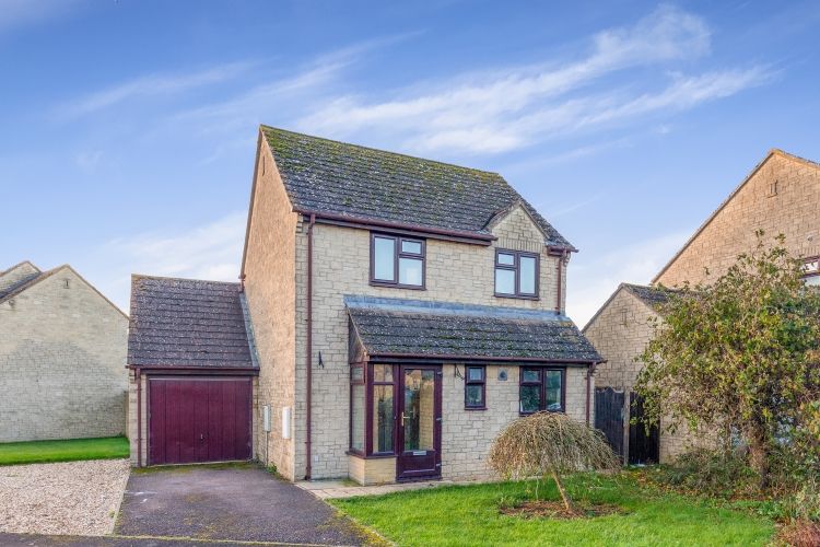 Property photo 1 of 8 269038