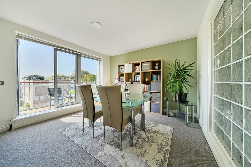 Property photo 1 of 20 Dining Area