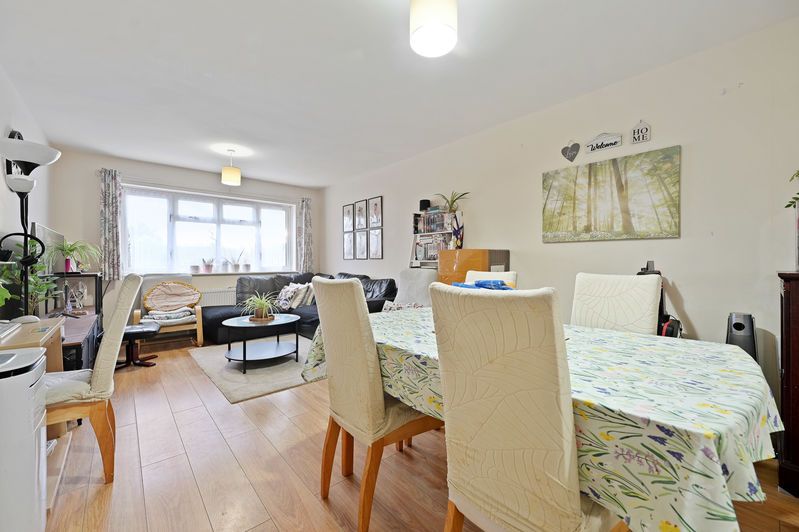 Property photo 2 of 8 Photo 7