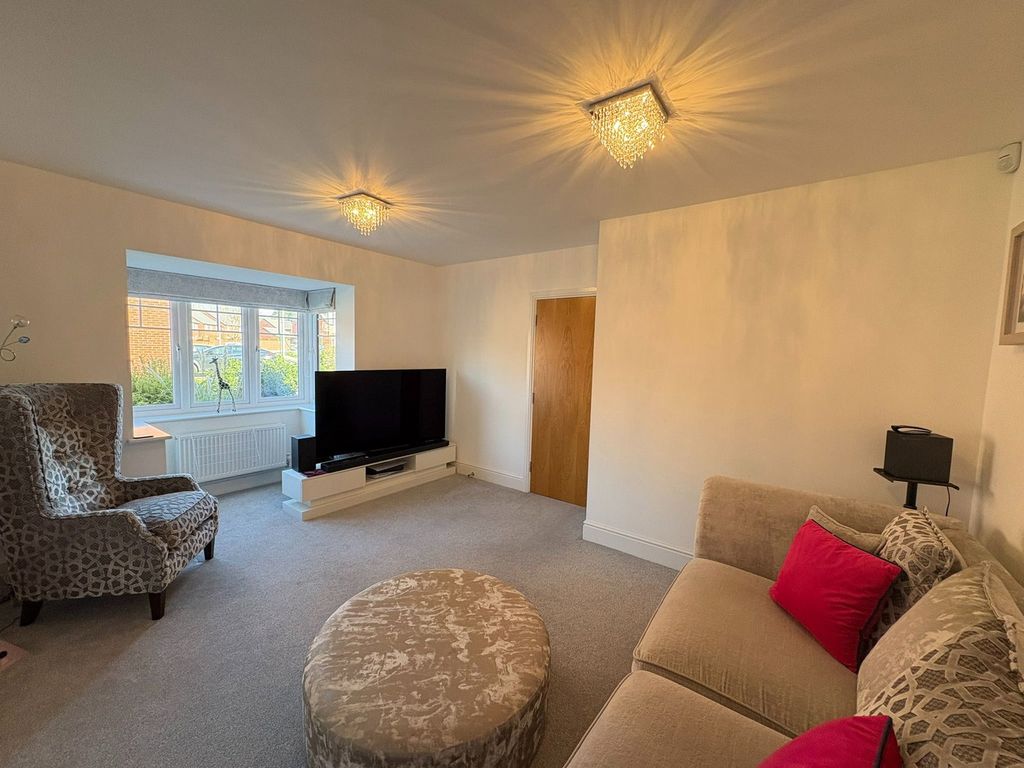 Property photo 3 of 29