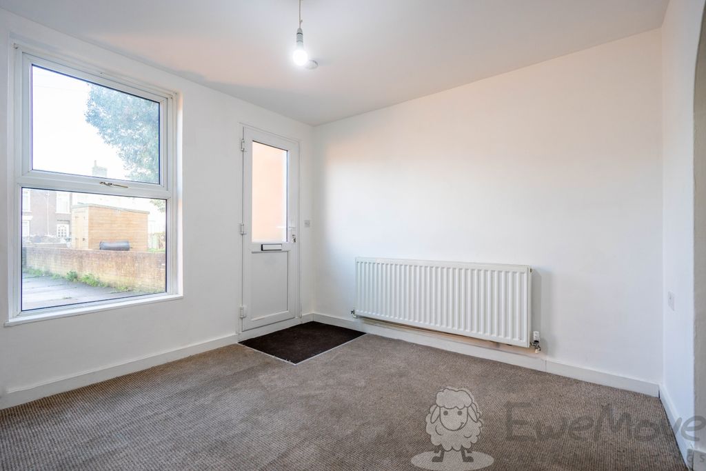 Property photo 3 of 9 Lounge-Diner