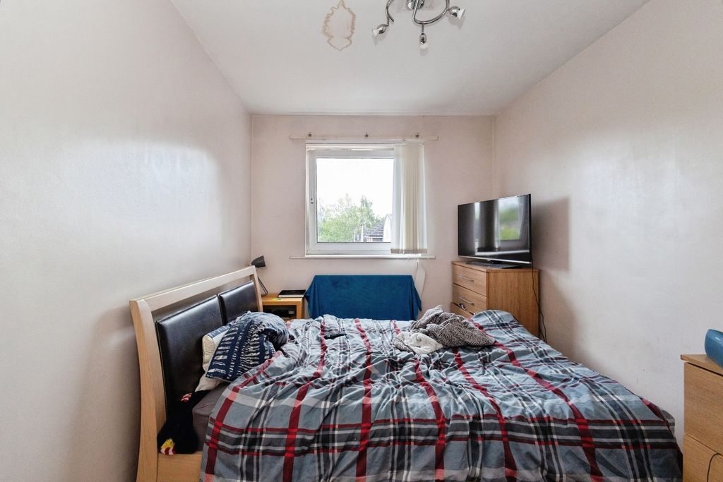 Property photo 3 of 12 Pbox-Img.Jpg