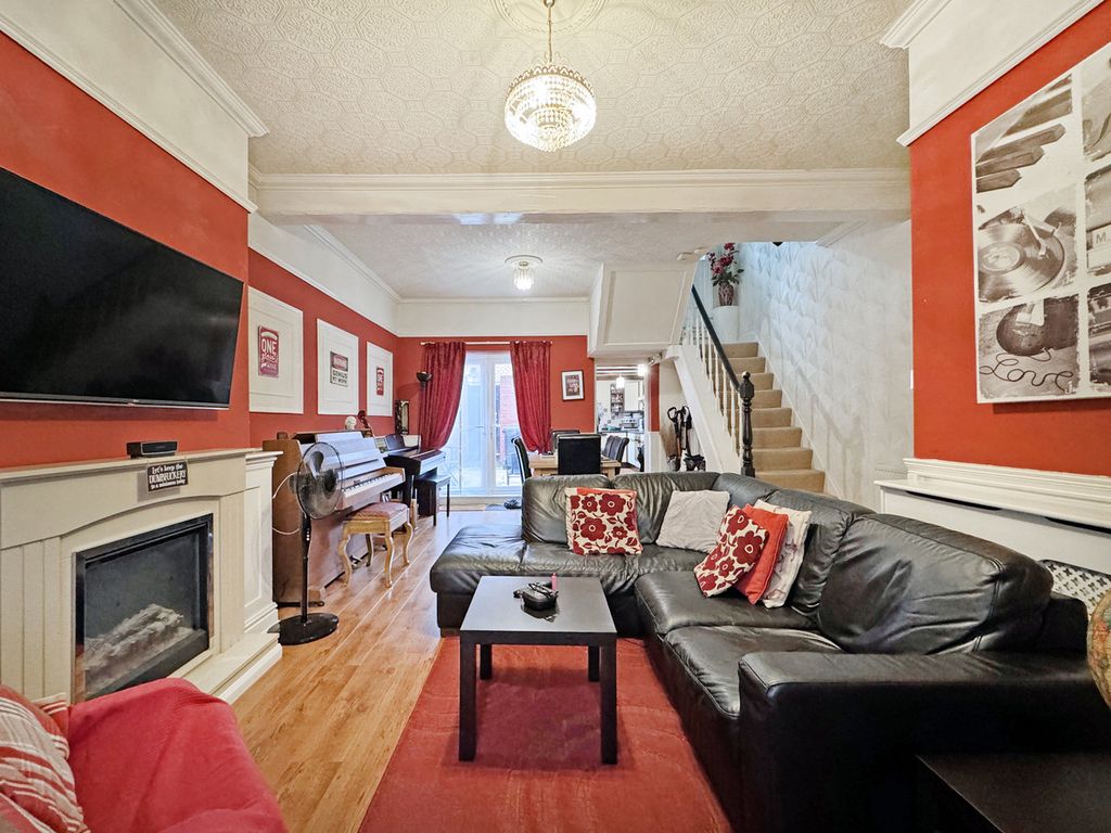 Property photo 2 of 26