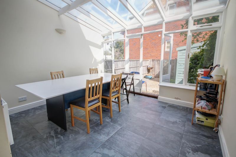 Property photo 3 of 11 Conservatory