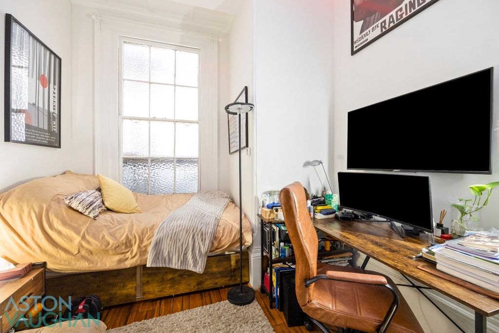 Additional image 14 of 4 bed flat for saleLewes Crescent, Brighton, East Sussex BN2