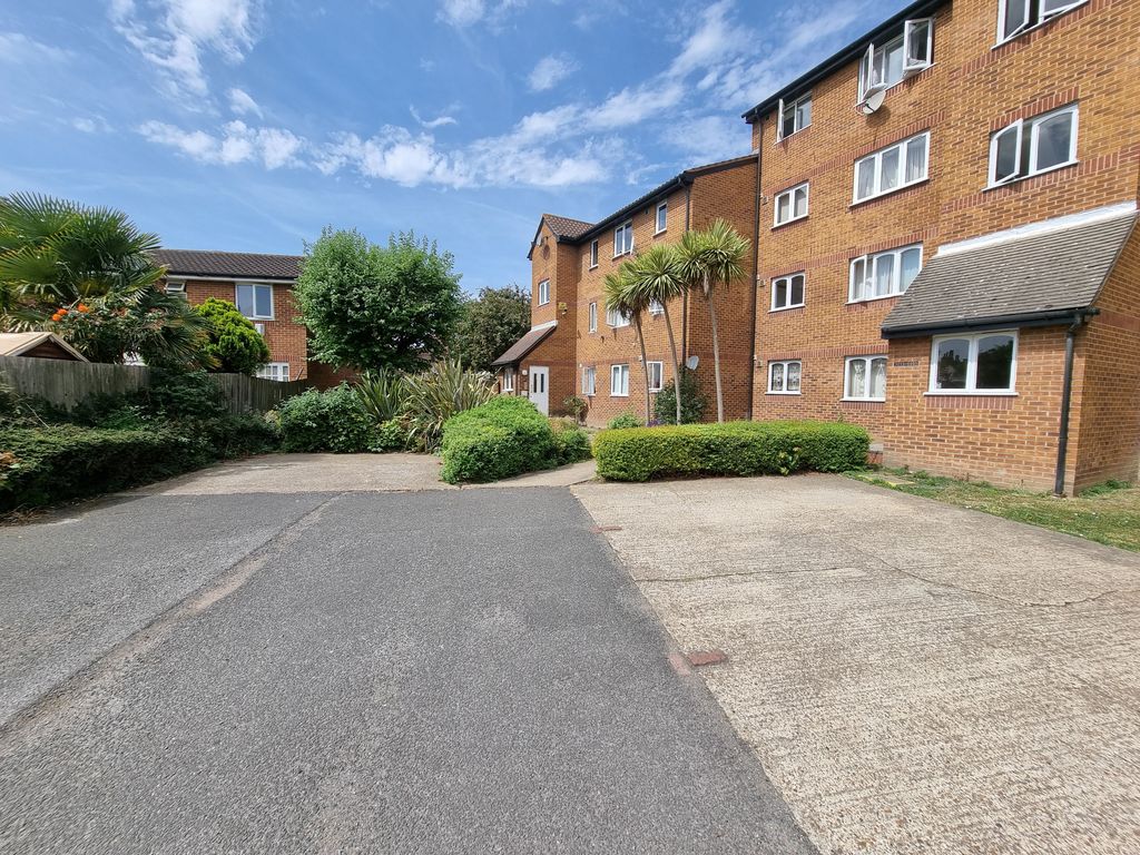 Property photo 1 of 6